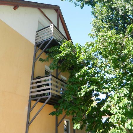 Greento Apartman Balatonfoldvar Exterior photo